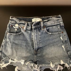 Abercrombie & Fitch Jean shorts
